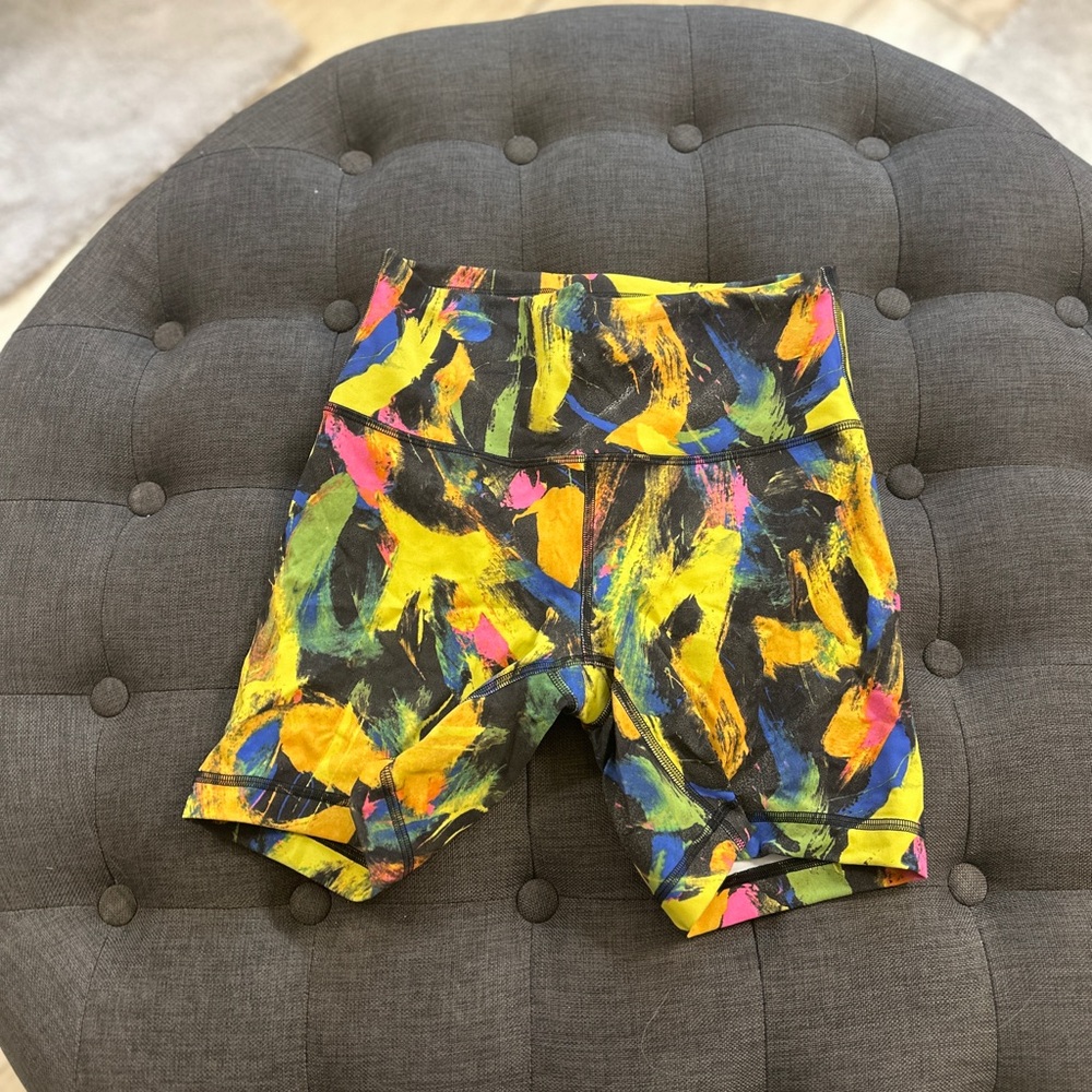 LULU LEMON biker shortss